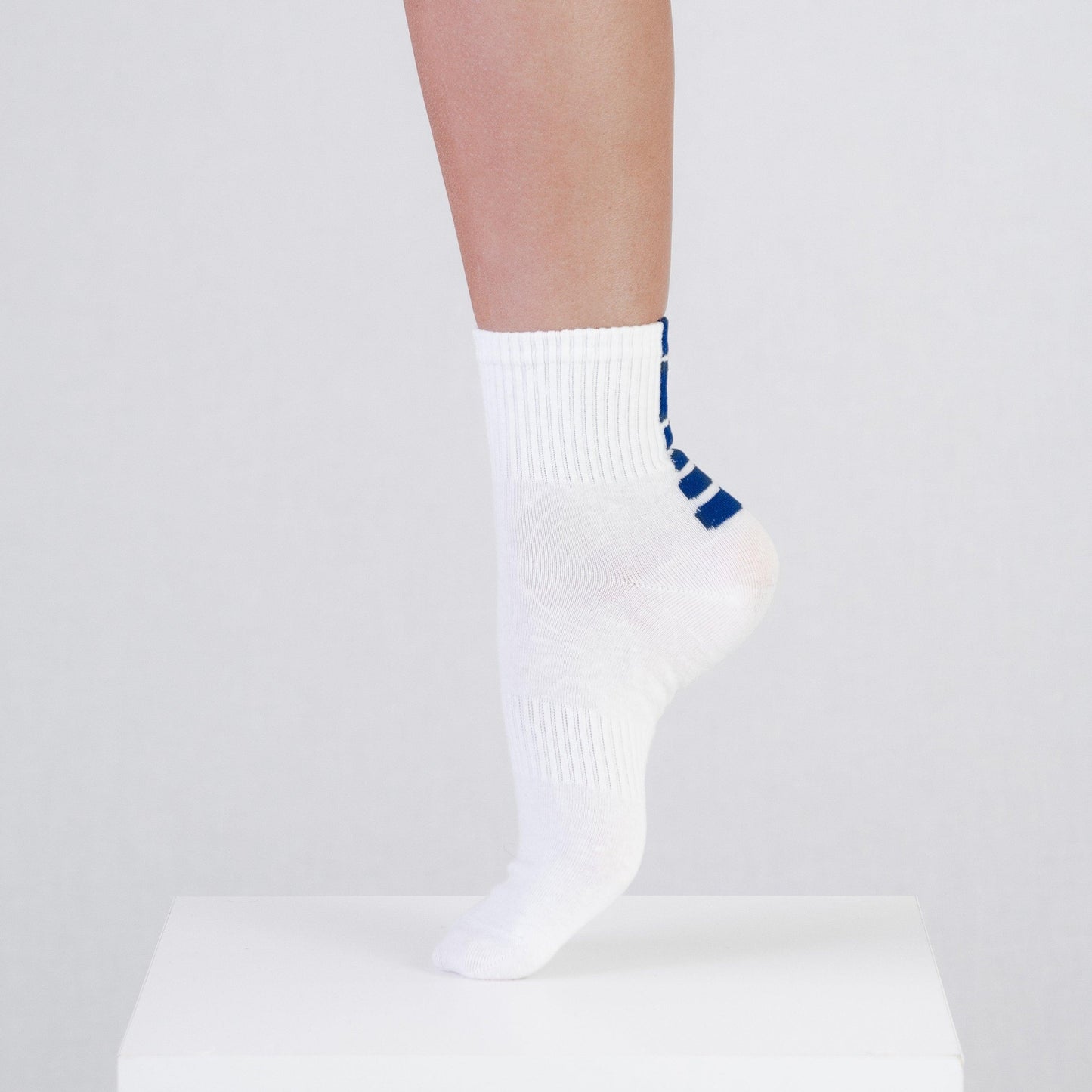 MVA | Pack de 3 Pares Surtidos de Calcetines Unisex Deportivos | Ricos en Algodón | Altos - Underwear Essentials