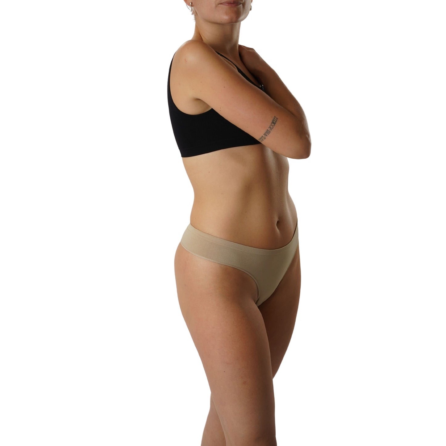 FEVI Pack de 3 Tangas Sin Costuras, Lencería Cómoda, Suave y Transpirable, Tangas Mujer con Acabado Fino Que No Marca, Talla Única M/L